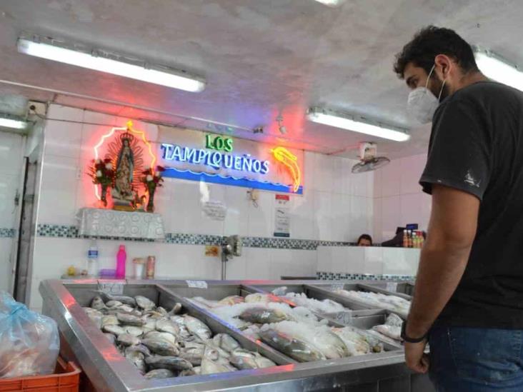 Invita Plaza de Mar a comprar en pescadería ante Semana Santa