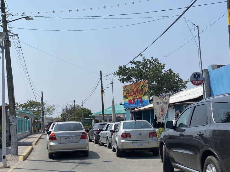 Restauranteros obtienen ganancias en fin de semana largo en Tuxpan