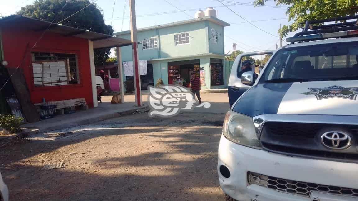 Disparan contra negocio de memelas en calles de Jáltipan