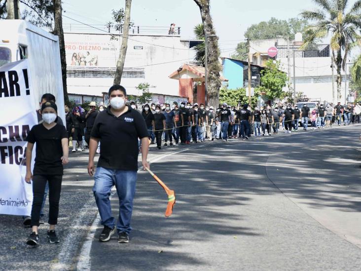 Trabajadores y empresarios de fiestas ya no soportan parálisis de actividades