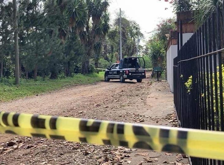 Encuentran cuerpo de hombre sin vida en Coatepec