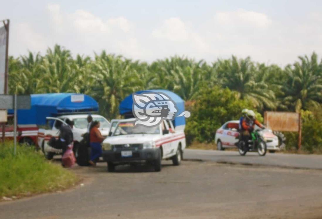 Sin autorización, Mixto Rural y taxistas de Mecayapan aumenta tarifas