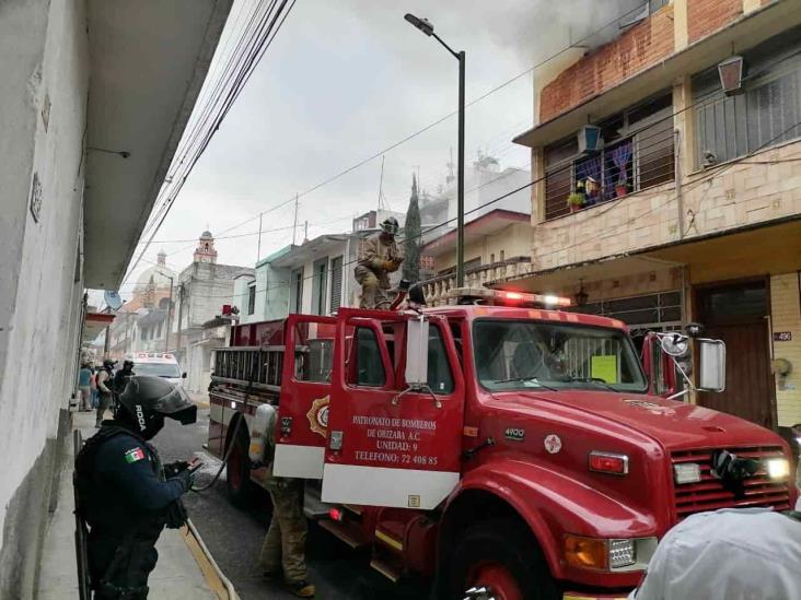 Incendio en casa de Orizaba deja daños materiales