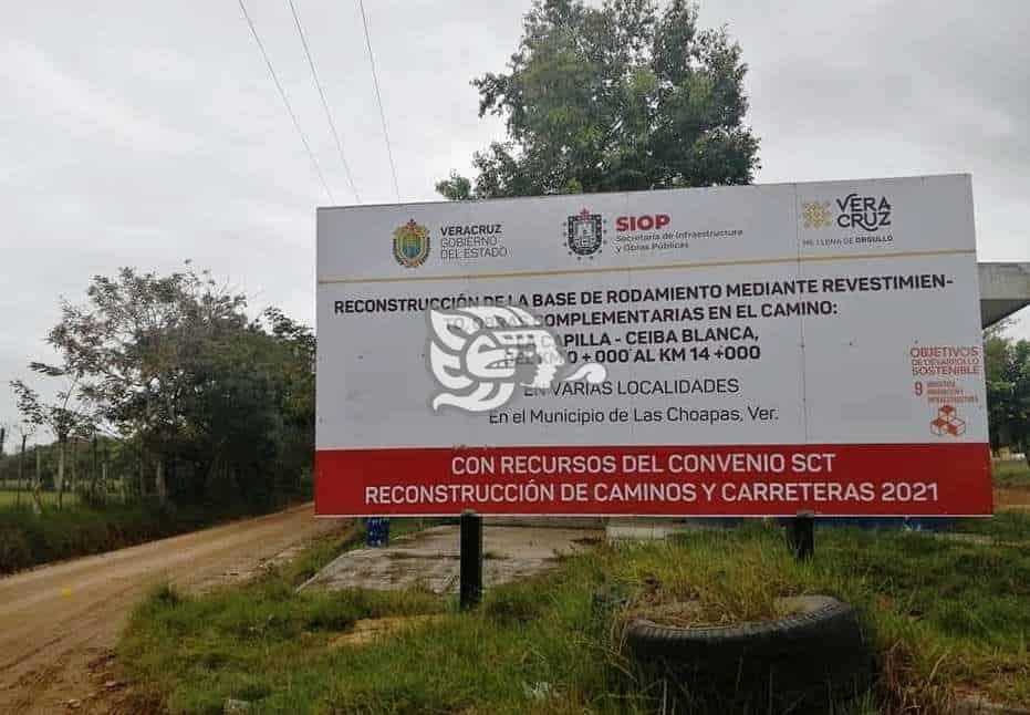 Inician trabajos caminos de la zona rural de Las Choapas, la inversión es de 135 mdp