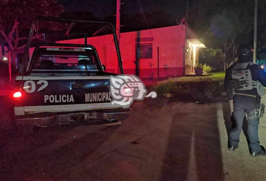 Con amenazas, despojan de su celular a jovencita de Las Choapas