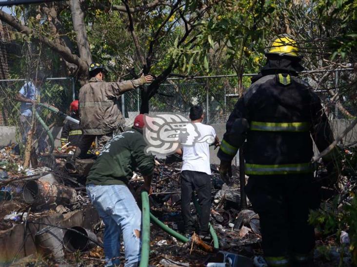 Se incendia vivienda en calles del puerto de Veracruz