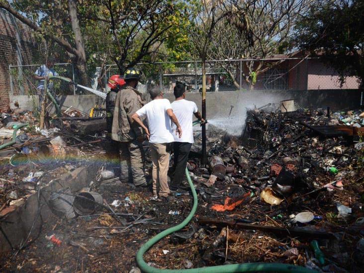 Se incendia vivienda en calles del puerto de Veracruz