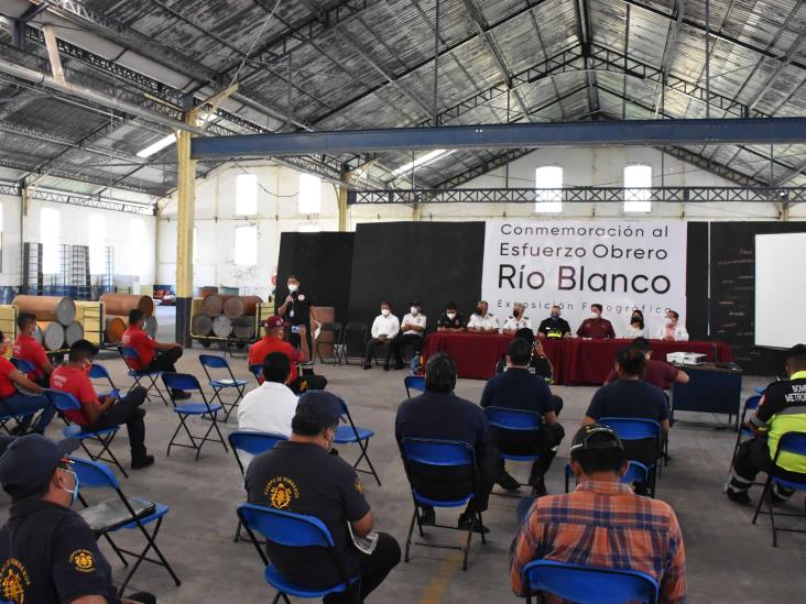 Estadounidense pide valorar labor de Bomberos y atender carencias