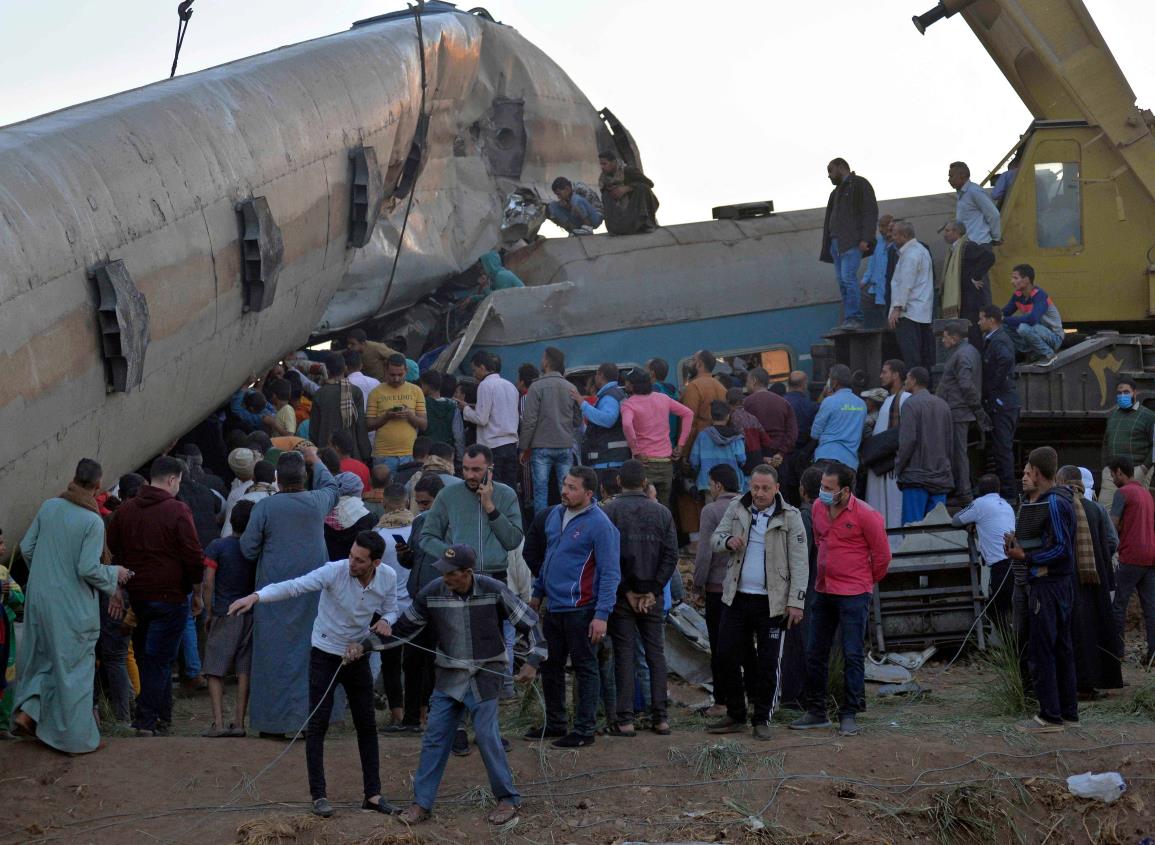 Deja choque de trenes 32 muertos en Egipto