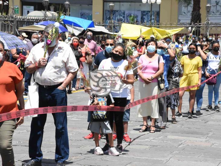 Con sana distancia, bendición de ramos en Orizaba