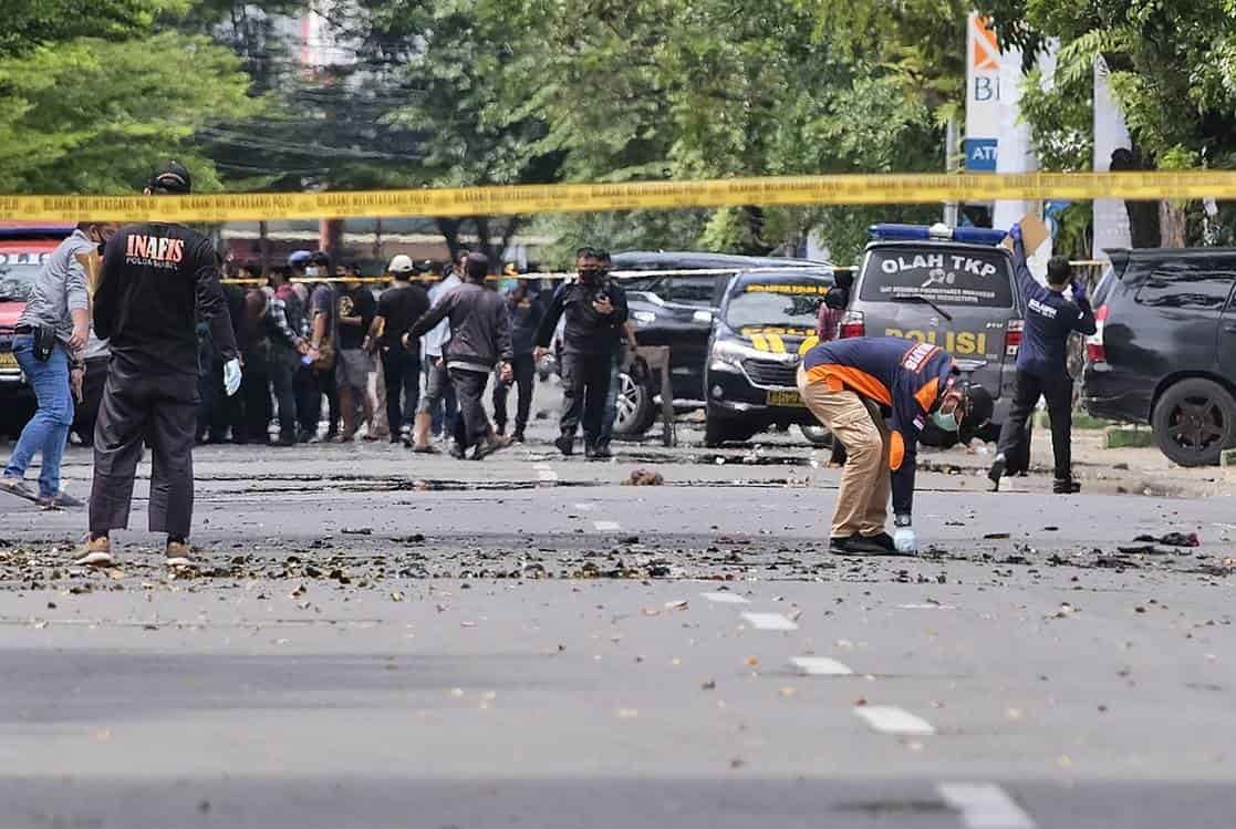 Atentado suicida en templo católico de Indonesia; 20 heridos