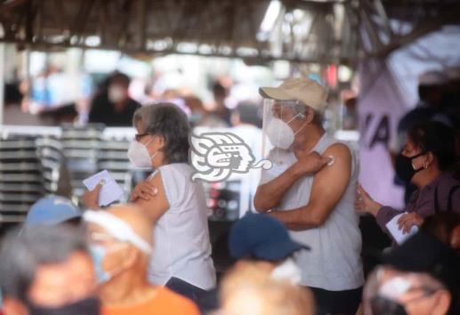 Sin incidencias, arranca Plan de Vacunación contra Coronavirus en Coatzacoalcos