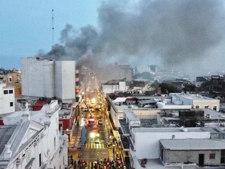 Sofocan incendio registrado en edificio del centro de Veracruz