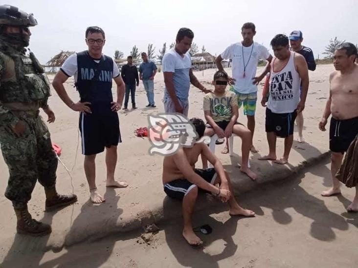 Rescata Semar a bañistas toluqueños en playa de Tamiahua