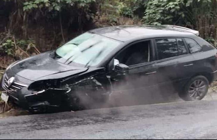 Choque en calle de Xalapa deja como saldo cuatro personas heridas