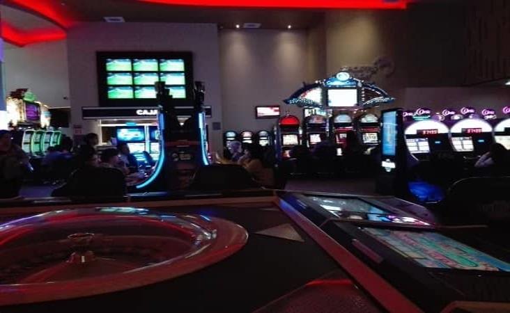 Casinos desacatan a autoridades de Veracruz y reabren en Poza Rica