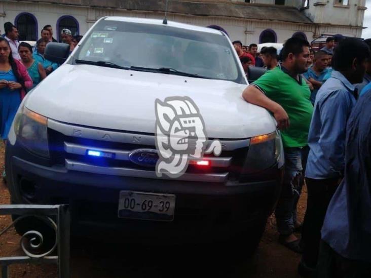 Retienen a ministeriales en Soteapan; ejecutaban orden de aprehensión
