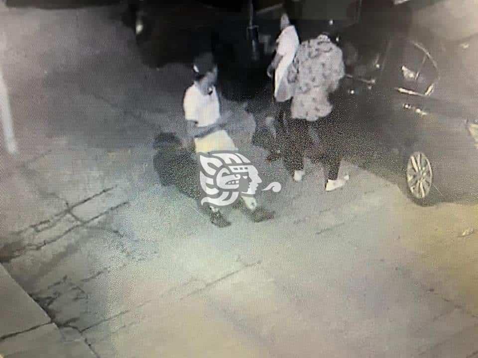 Delatan a jóvenes por intentar abrir autos en Nanchital