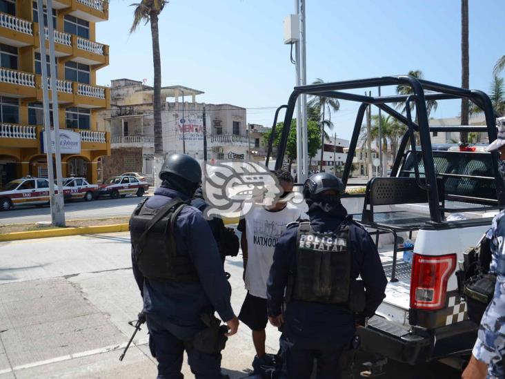 Detienen a agresivo sujeto en playas de Veracruz