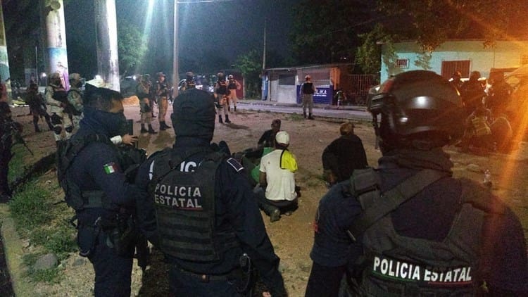 Realizan operativo bajo el Puente de la Avenida 1; inspeccionan a migrantes