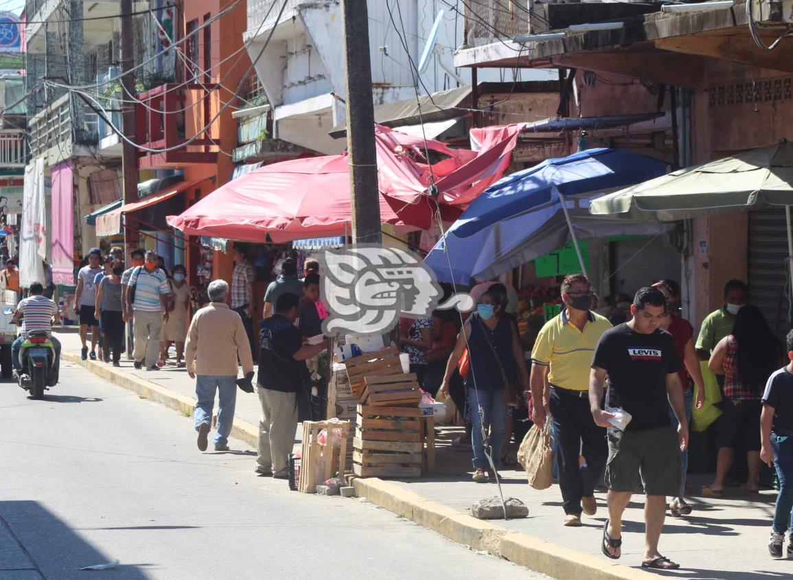 Aguadulceños sufren sofocante ola de calor; sensación llega a 45 grados