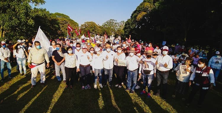 ¡Agua Dulce e Ixhuatlán del Sureste son territorio MORENA!