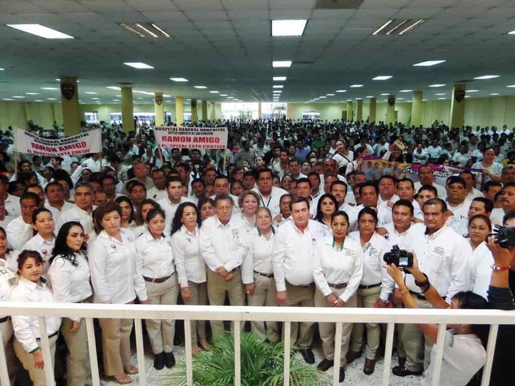 Jubilan a dirigentes petroleros, trasciende salida de Ramón Hernández Toledo