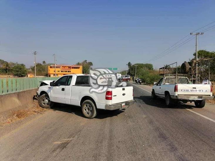 Pre-candidato a alcaldía de Medellín se accidenta en carretera federal 180