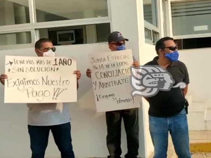 Trabajadores de Refinería se manifiestan; desde hace año y medio no les pagan