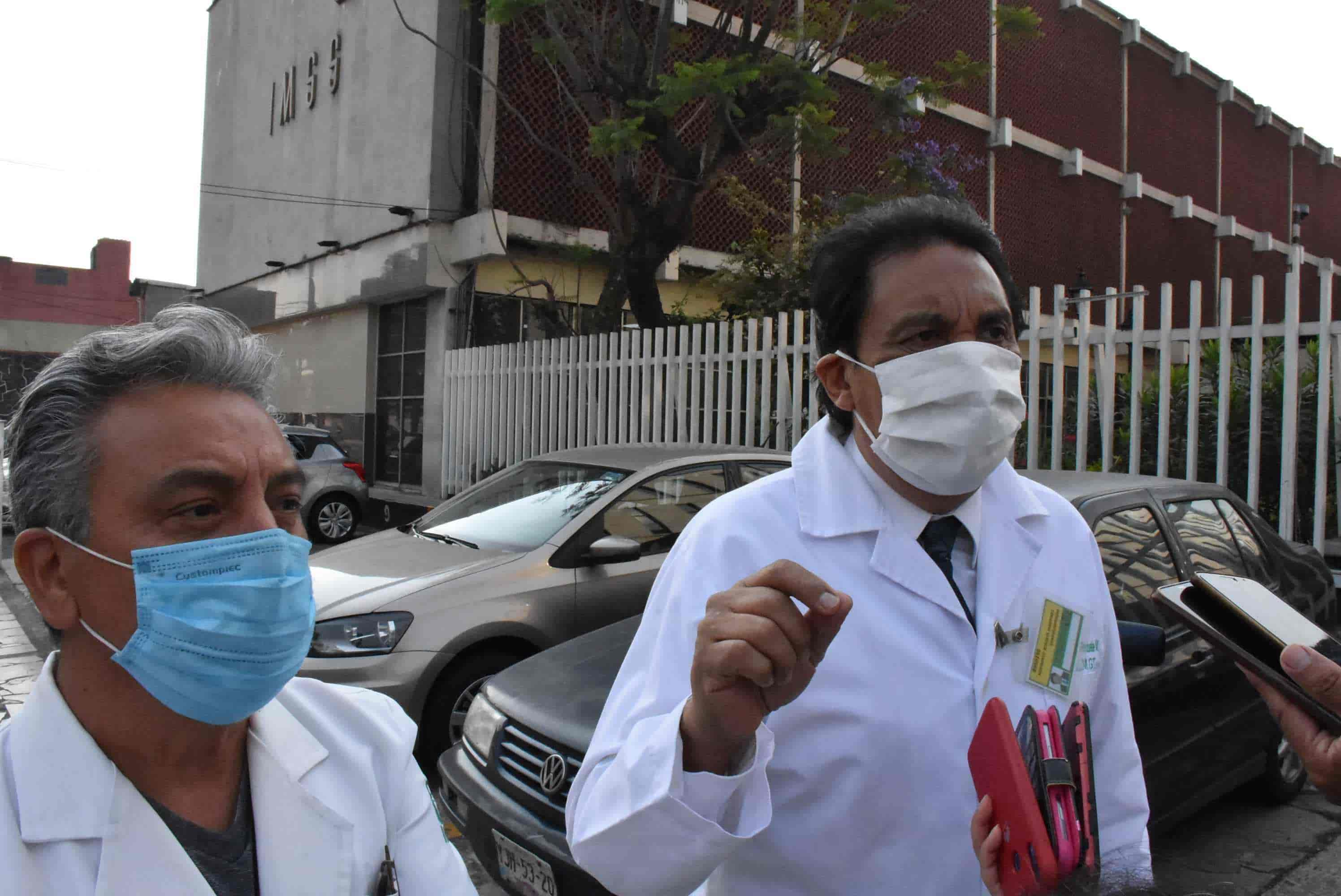 85 mil médicos del IMSS sin base y seguridad social, reclaman