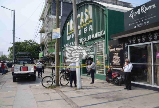 En Veracruz, asaltan con lujo de violencia casa de empeño