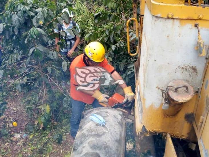 Trabajadores de Xico mueren aplastados por motoconformadora