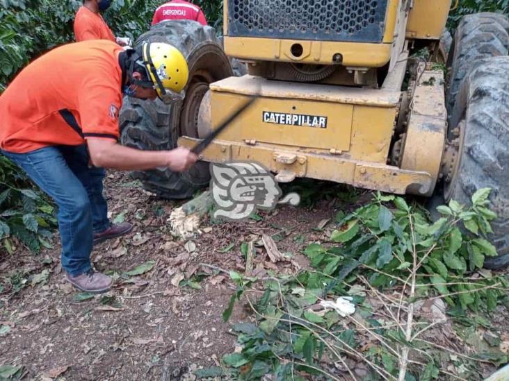 Trabajadores de Xico mueren aplastados por motoconformadora