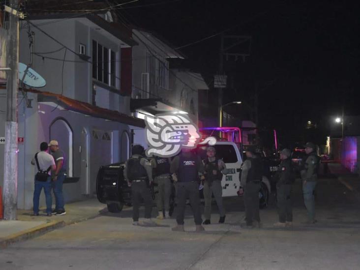 Asesinan a varón y le dejan ‘narcomensaje’ en Acayucan