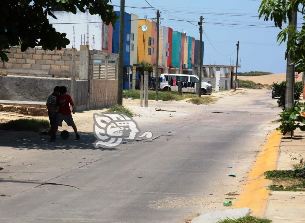 Solicitan reductores de velocidad en Fraccionamiento Las Dunas