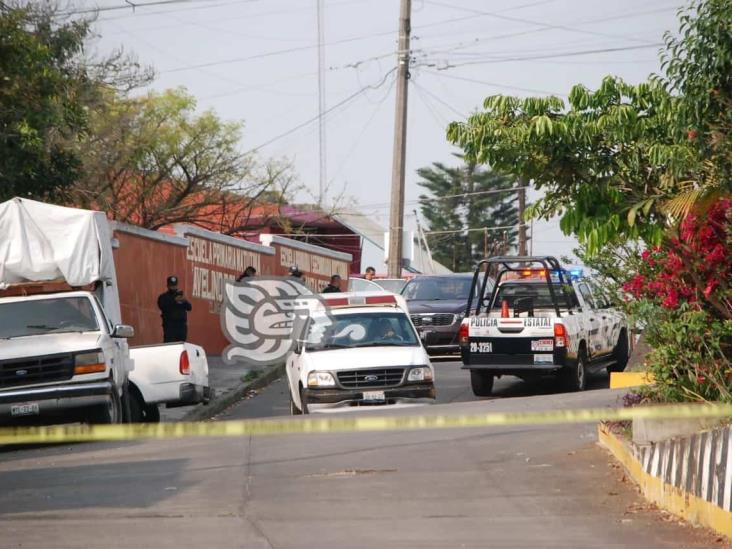 Hallan cuerpo en una camioneta en colonia El Mirador de Xalapa