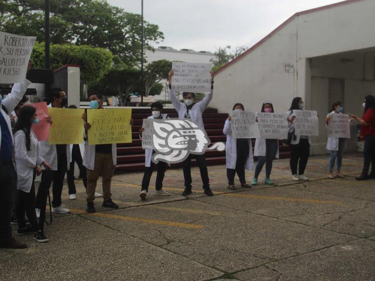 Personal de IMSS Bienestar se manifiestan por falta de vacunas anticovid