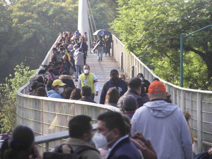 Maratónicamente concluye 1er día de vacunación docente en Xalapa