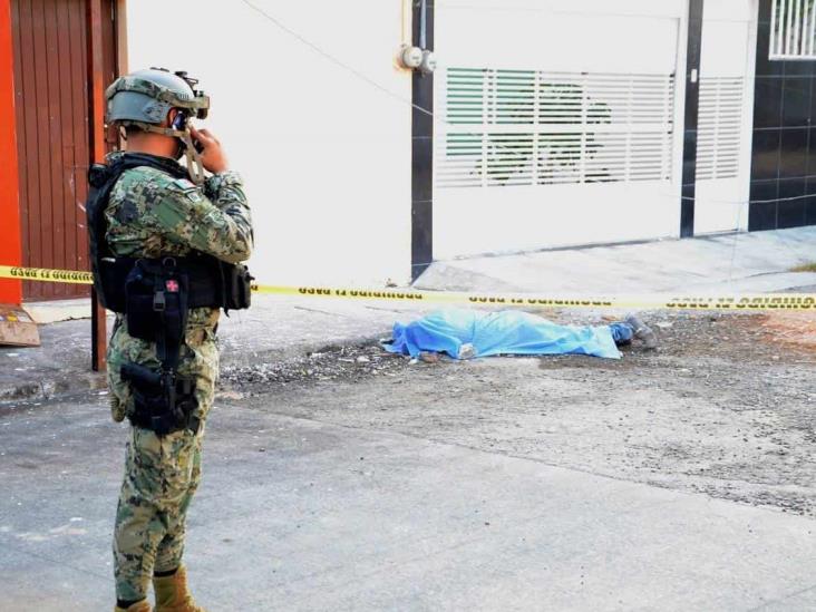 Hombre pierde la vida tras electrocutarse y caer de un edificio en Veracruz