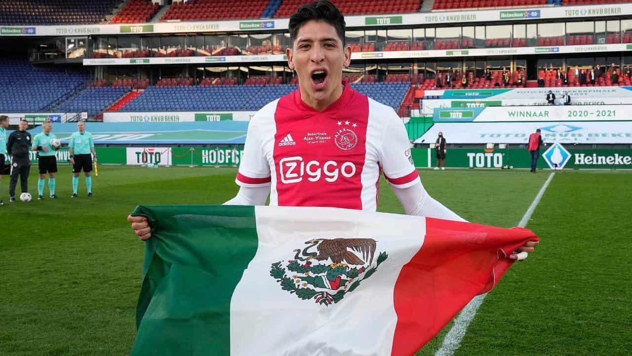 Ajax rechaza millonaria oferta por Edson Álvarez