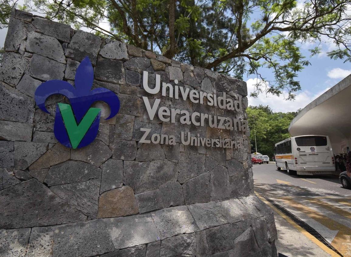 Aspirantes a ingresar a UV tienen hasta el 28 de marzo para obtener registro