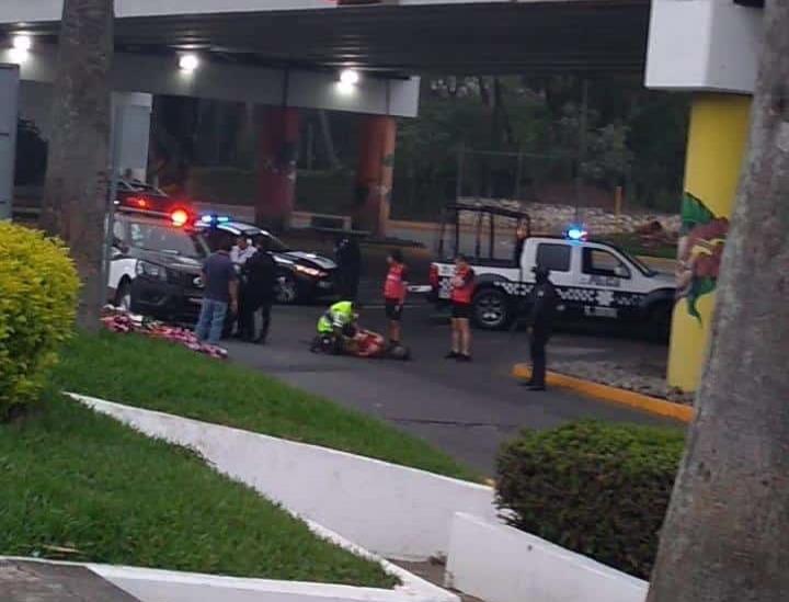 Muere motociclista tras chocar contra un árbol en Actopan