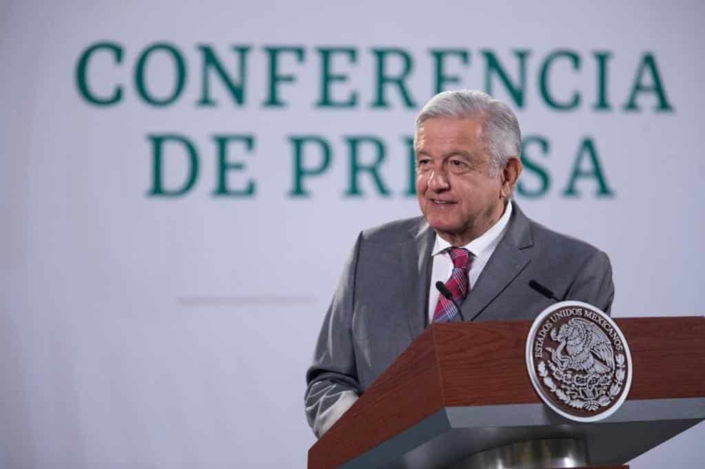 Registra México disminución en casos de COVID-19, señala AMLO