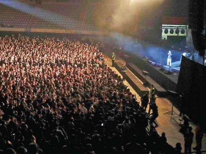 Sin contagios tras concierto Love of Lesbian con 5 mil personas