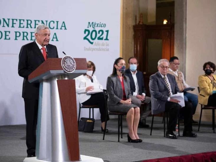 AMLO y Kamala Harris abordarán tema migratorio la semana entrante