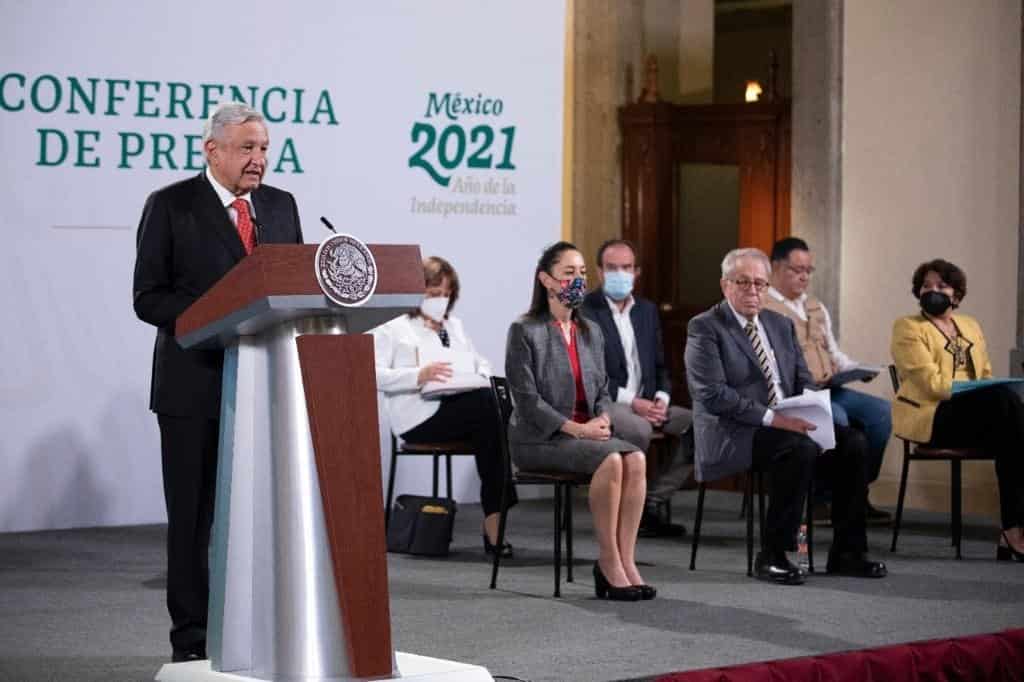 AMLO y Kamala Harris abordarán tema migratorio la semana entrante