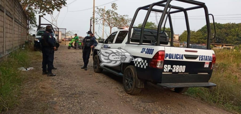 Localizan  tractocamión robado en autopista Cosolea-Acayucan