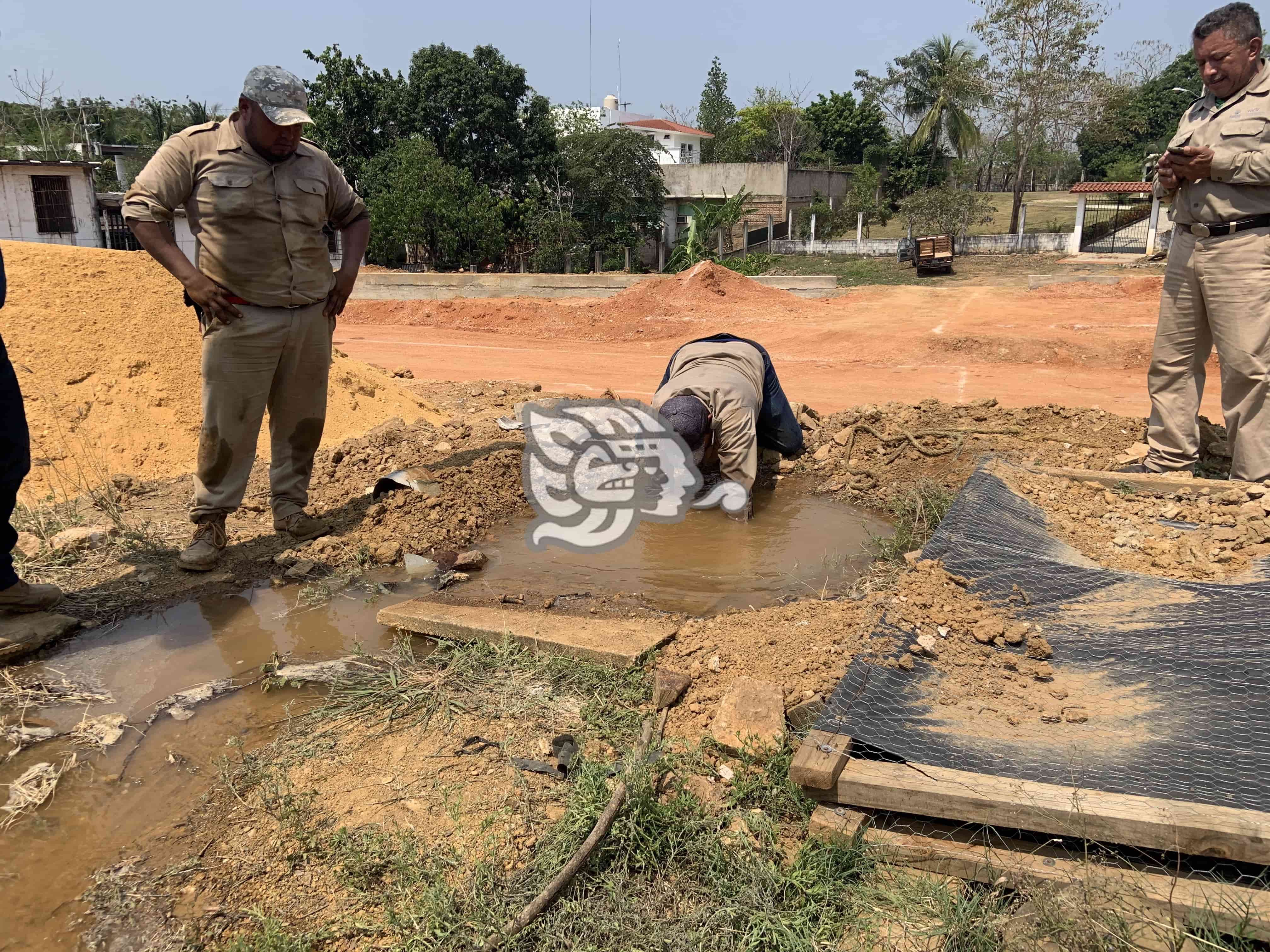 Por obras en terreno, se quedan sin agua 15 mil acayuqueños