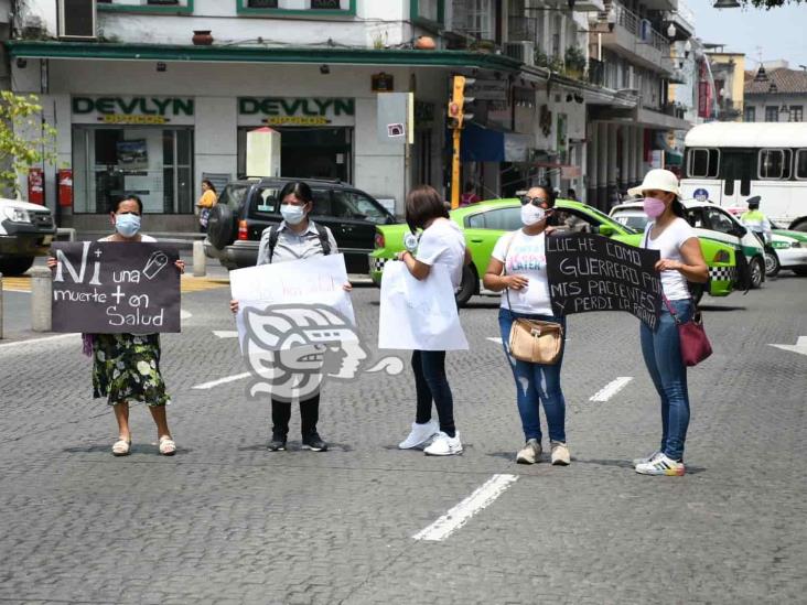 De nuevo personal de Salud de Veracruz protesta por no recibir vacuna anti covid