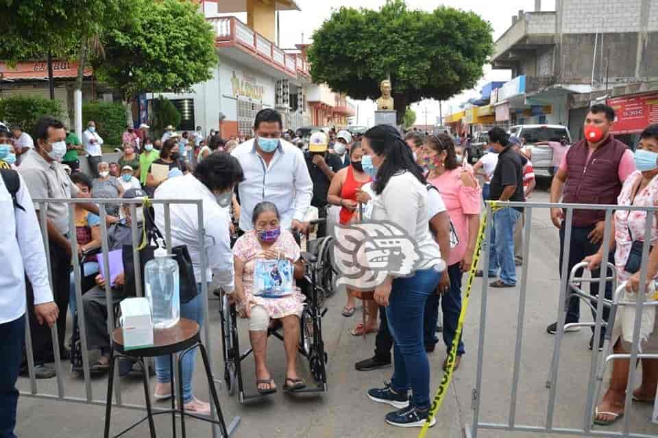 Sin vacunar contra COVID-19, 30% de adultos mayores en Veracruz